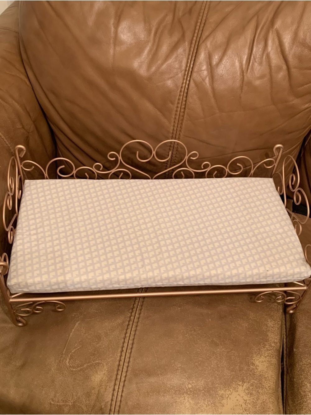 OG Dolls Gold Metal Frame 21” Bed w/ Pink Mattress Furniture Hearts GUC